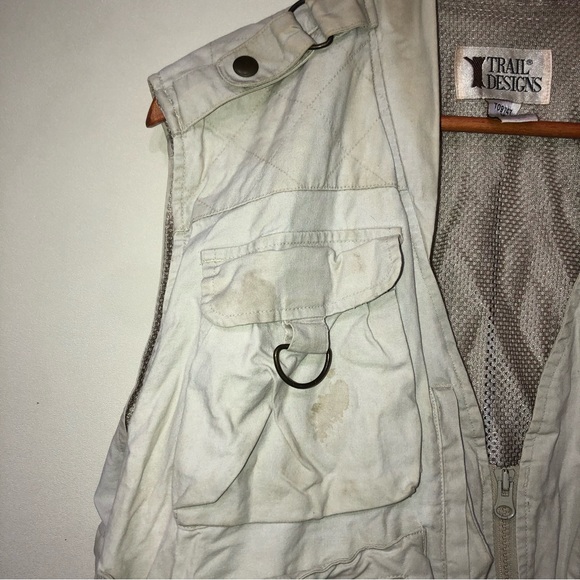 #1158 Trail designs outdoor fishing, hiking lots of pockets Vest Med - Picture 3 of 12